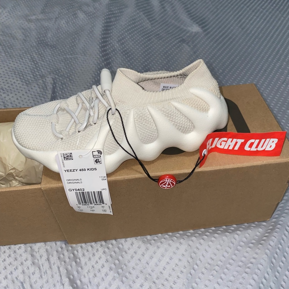 YEEZY 450 KIDS US Size 12K!